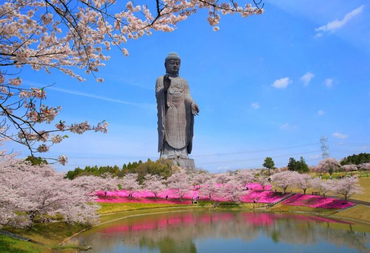 Lystravel-du-lich-Nhat-ban-Ushiku-Daibutsu-Buddha-Statue
