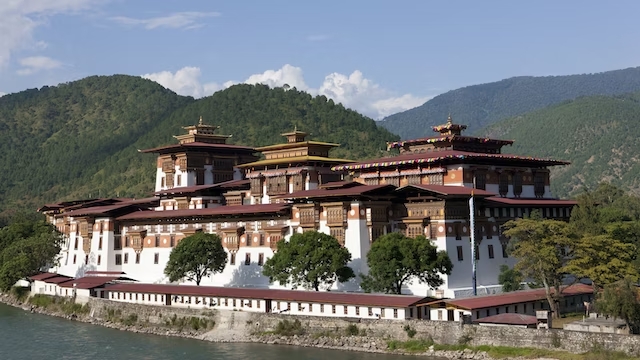 Lystravel-Bhutan-Punakha-Dzong