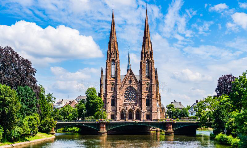 Lystravel-Phap-Saint-Paul-Church-Strasbourg